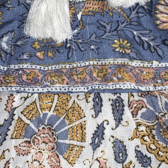 Lucky Brand size SP blouse blue & ivory BOHO 3/4 sleeves w keyhole & tassel ties - Picture 13 of 15